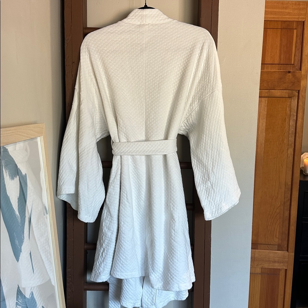 Eberjey Zen Short Spa Robe - Picture 4 of 5